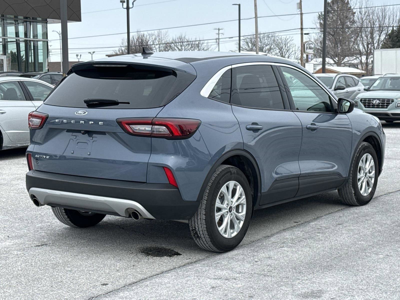 Used 2024 Ford Escape Active image 25