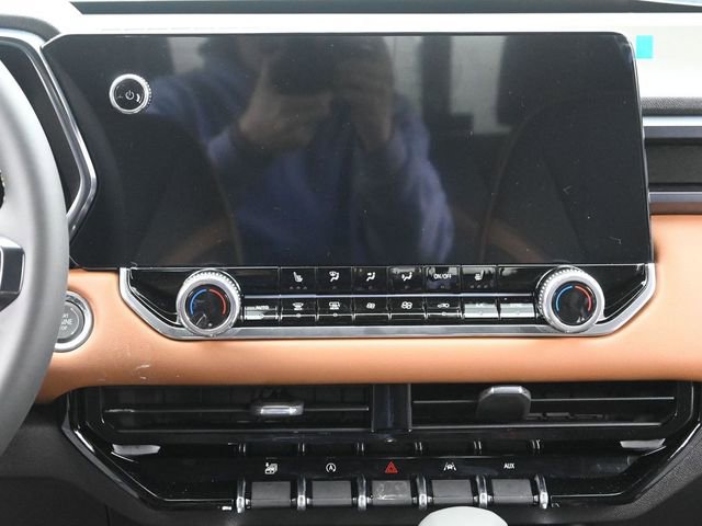 New 2026 GMC Canyon AT4 image 26