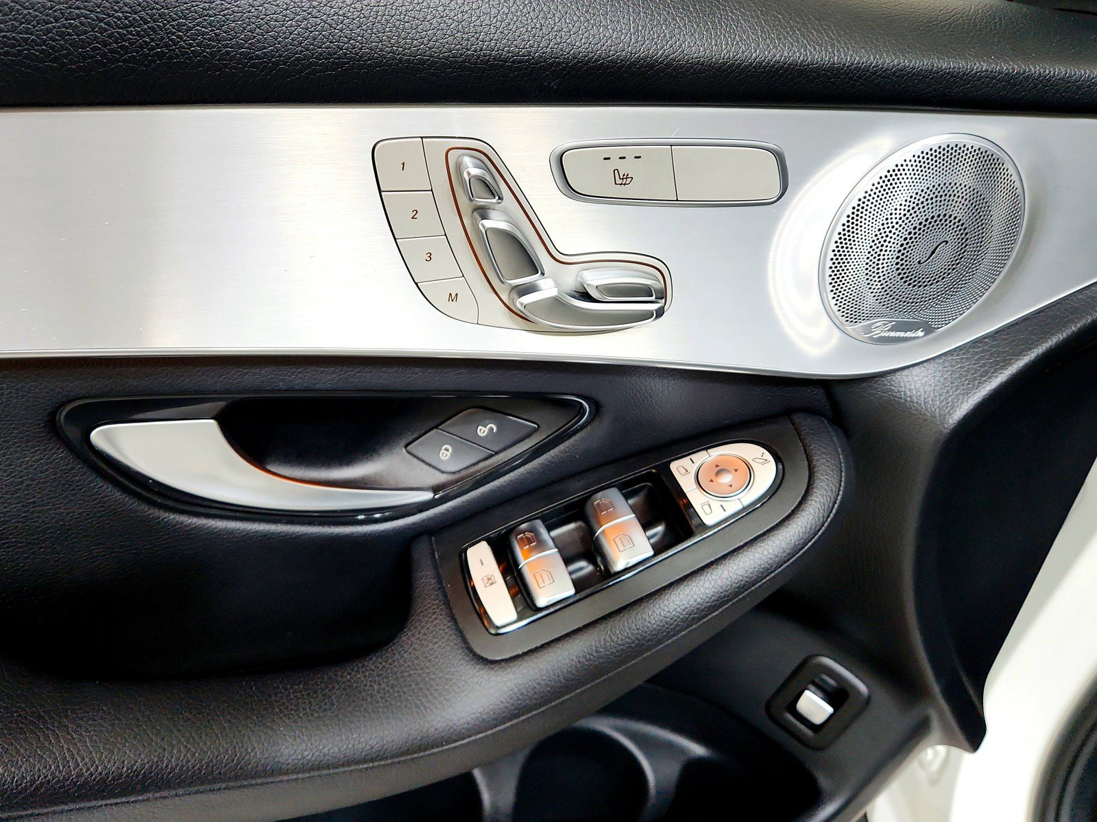 Used 2019 Mercedes-Benz GLC 300 GLC 300 image 17