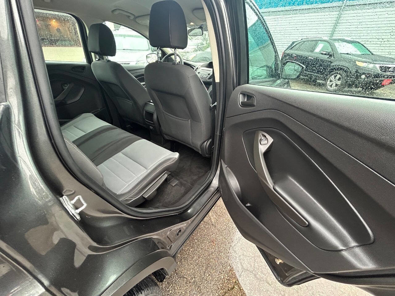 Used 2017 Ford Escape S FWD image 7