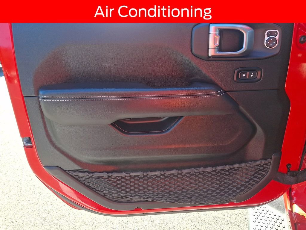 Used 2022 Jeep Wrangler Unlimited Sahara w/ Cold Weather Group image 12