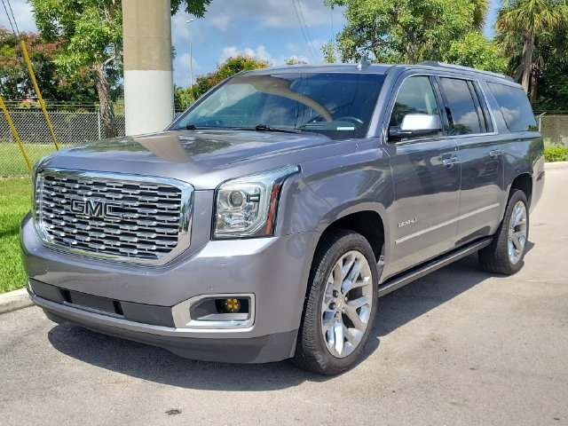 Used 2019 GMC Yukon XL Denali w/ Denali Ultimate Package AWD/4WD image 3