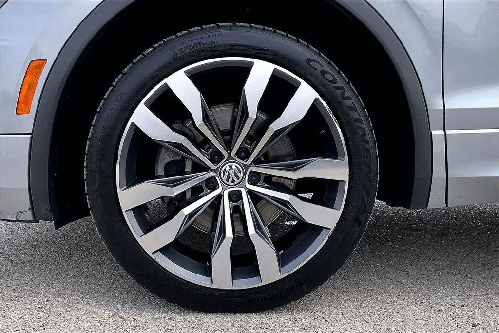 Used 2020 Volkswagen Tiguan SEL Premium R-Line AWD/4WD image 35
