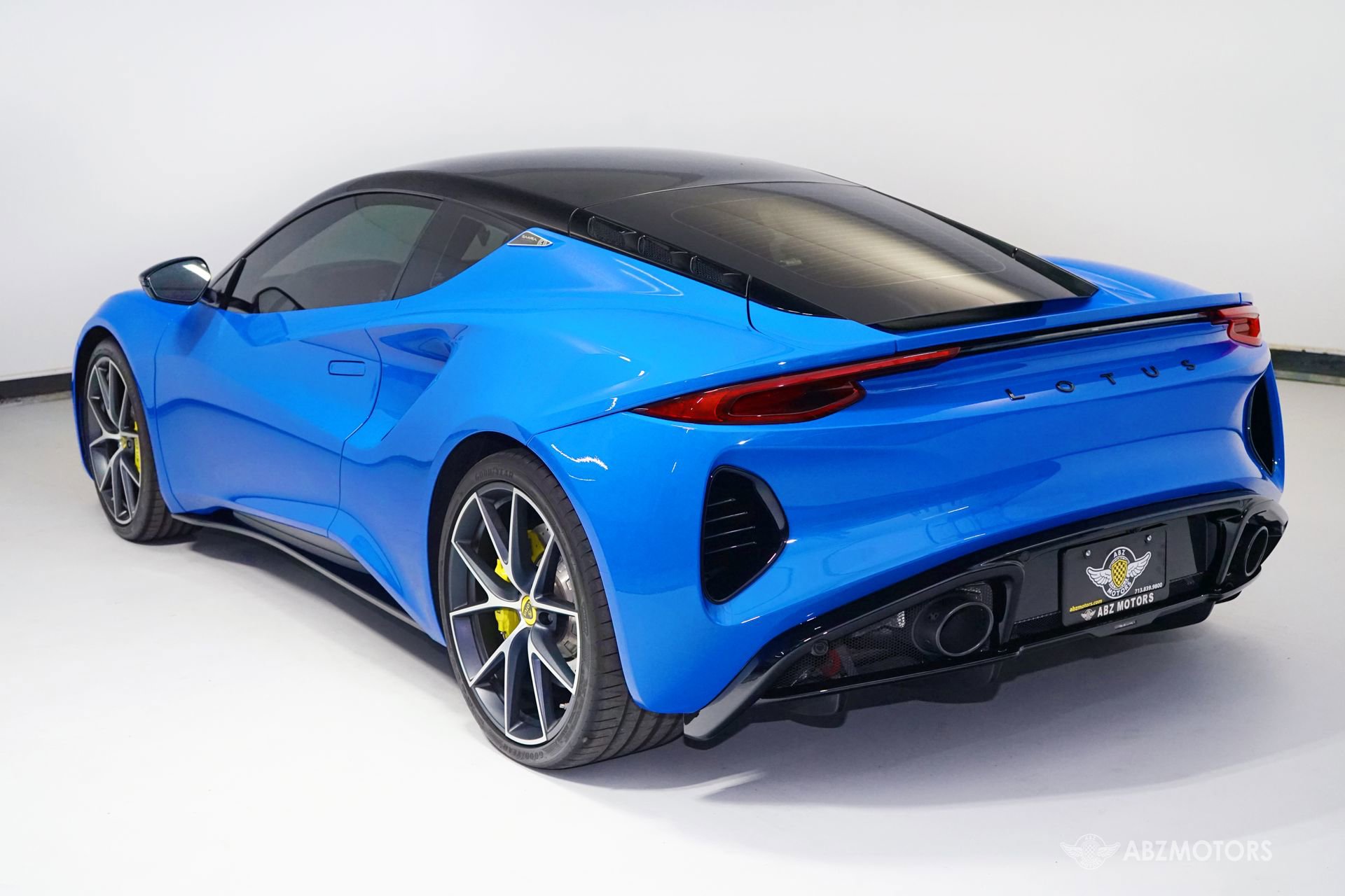 Used 2024 Lotus Emira First Edition image 7