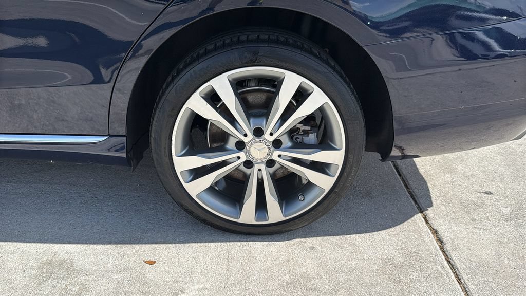 Used 2015 Mercedes-Benz C 300 4MATIC Sedan image 18