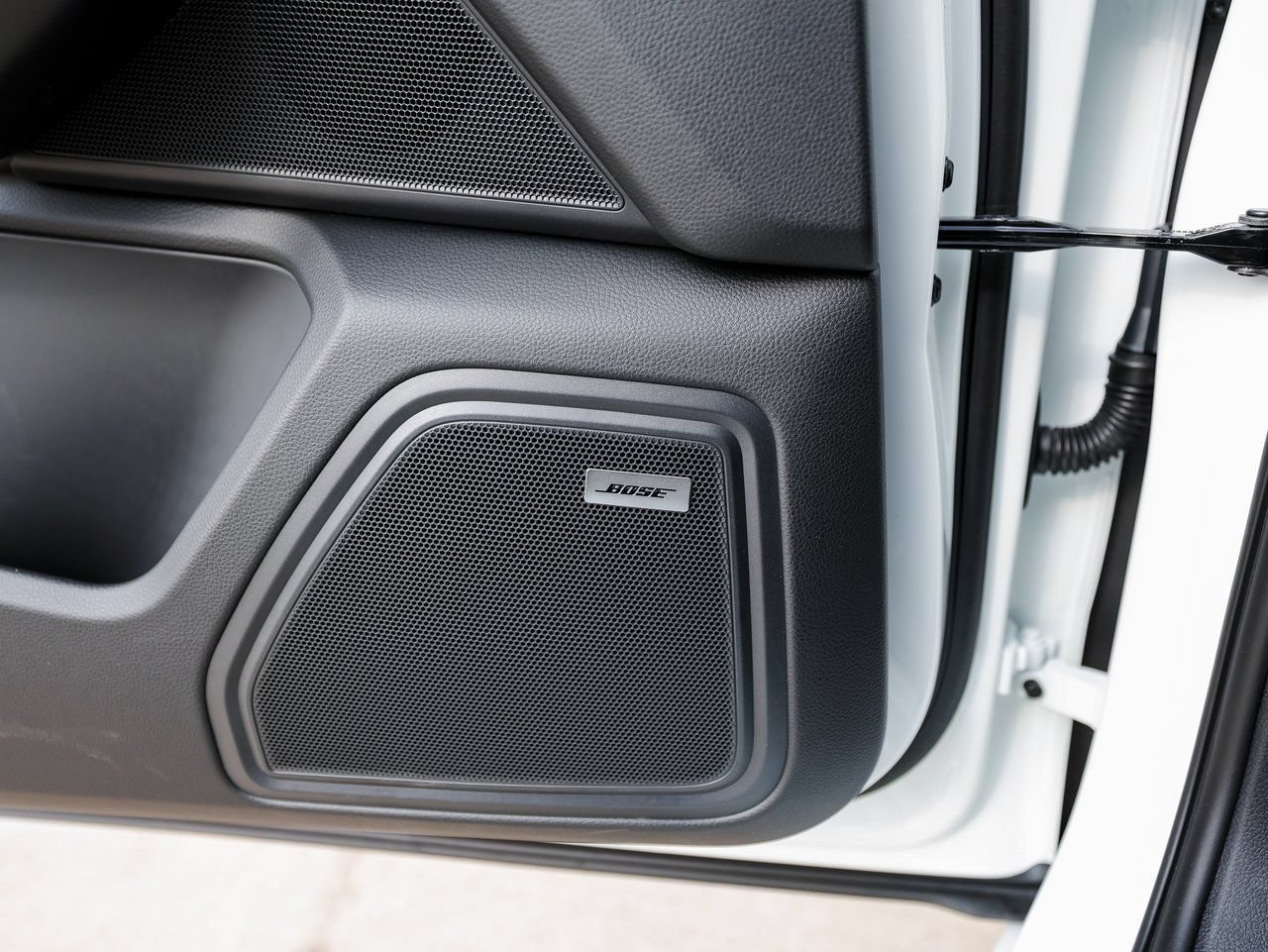 Certified 2026 Porsche Macan AWD/4WD image 22