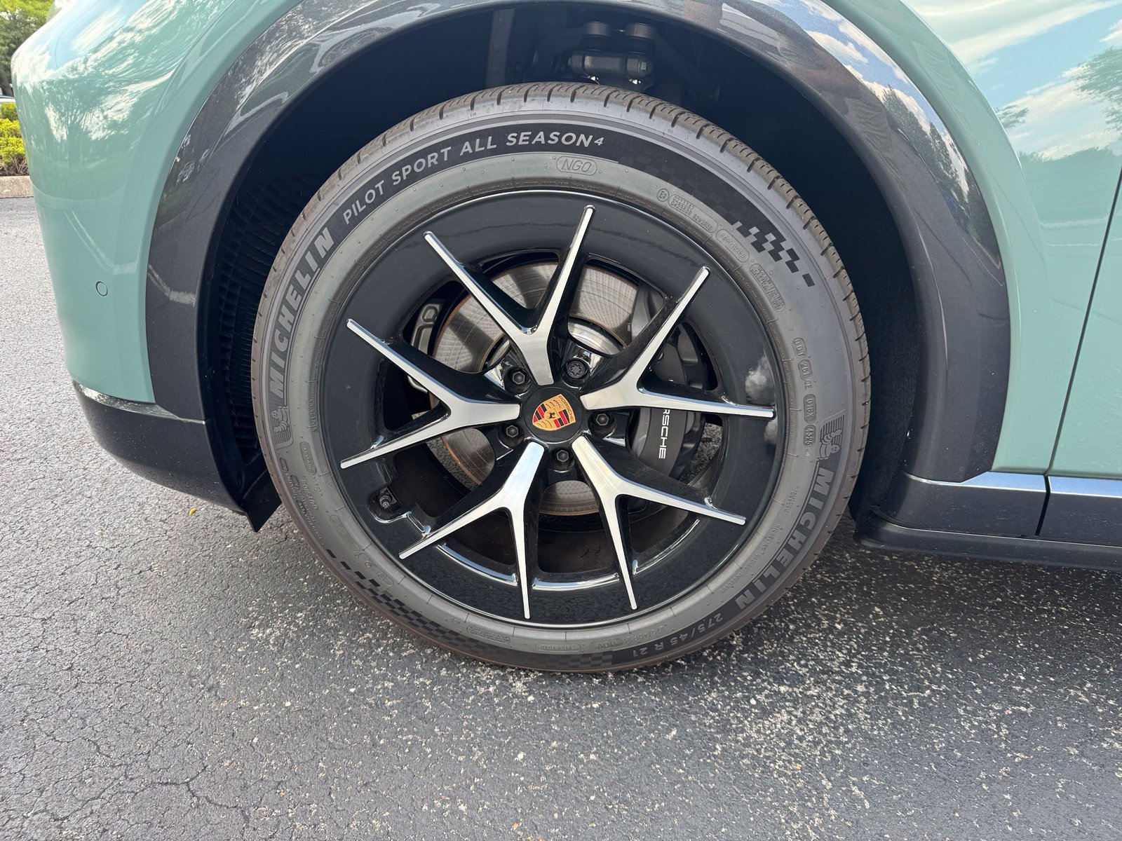New 2026 Porsche Cayenne Electric AWD/4WD image 7