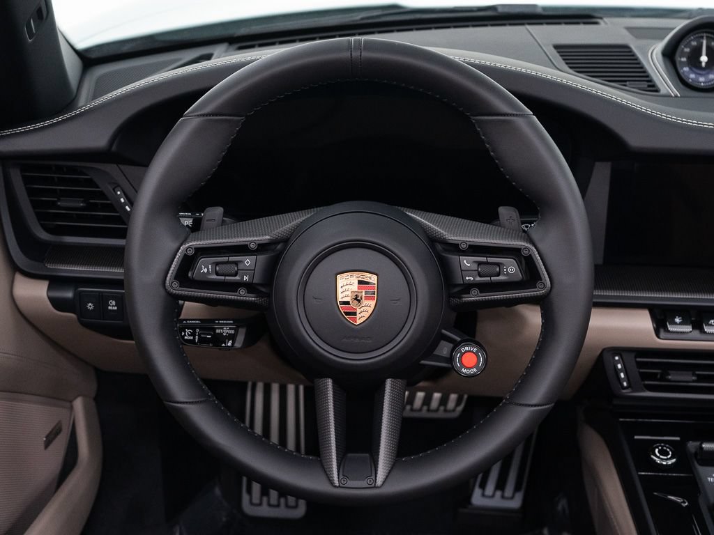 Used 2026 Porsche 911 Carrera GTS RWD image 30