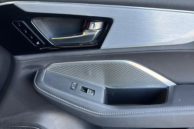 Used 2023 Acura MDX FWD w/ Technology Package image 21