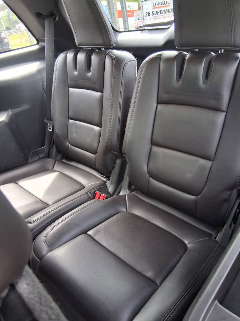 Used 2013 Ford Explorer XLT image 12