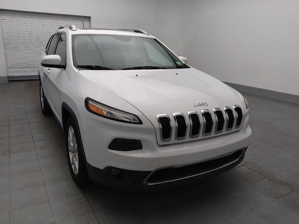 Used 2015 Jeep Cherokee Limited w/ Luxury Group FWD image 14