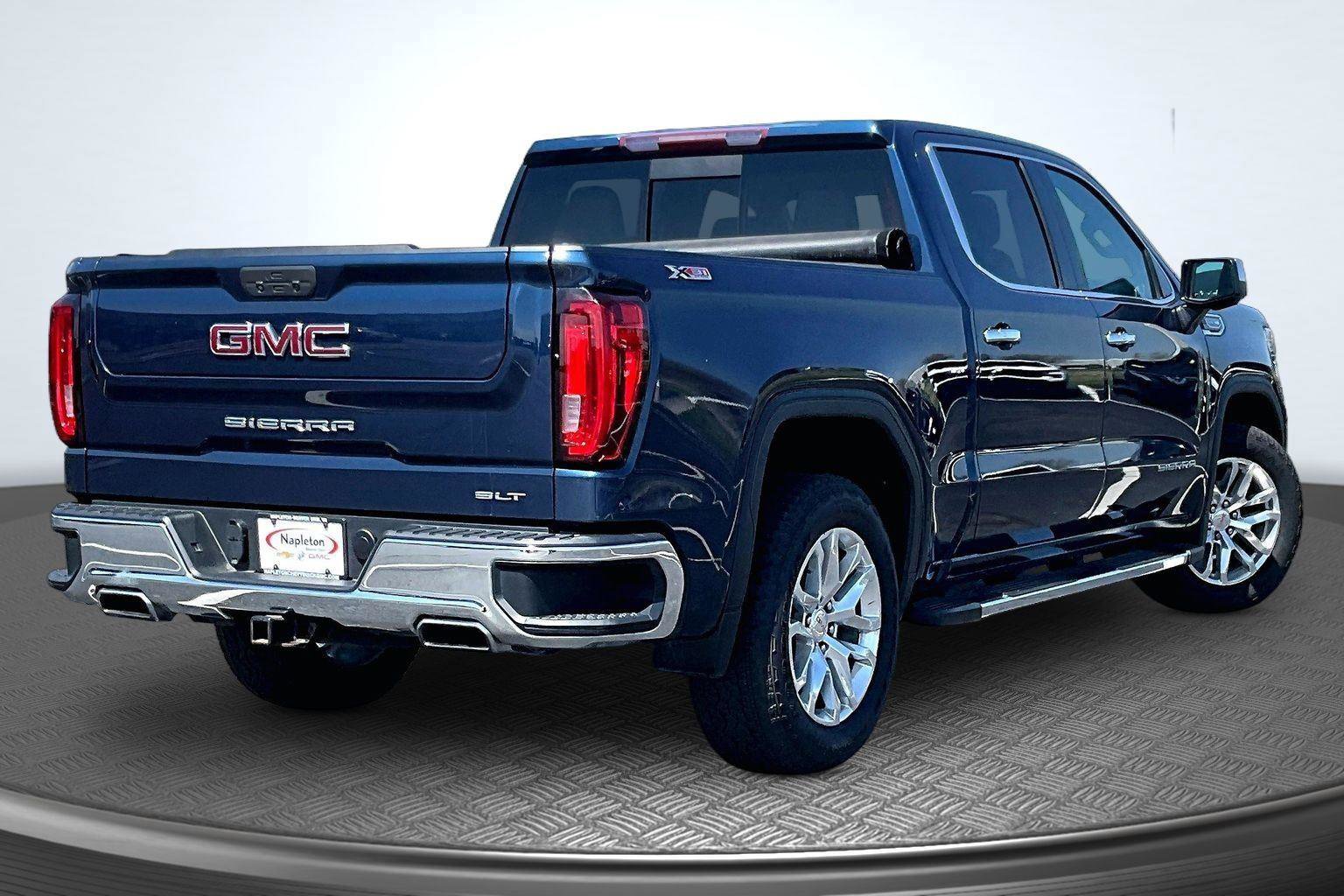 Used 2019 GMC Sierra 1500 SLT w/ SLT Premium Package AWD/4WD image 2