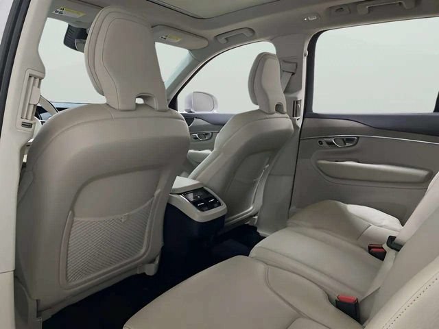 Used 2023 Volvo XC90 B6 Core AWD/4WD image 21
