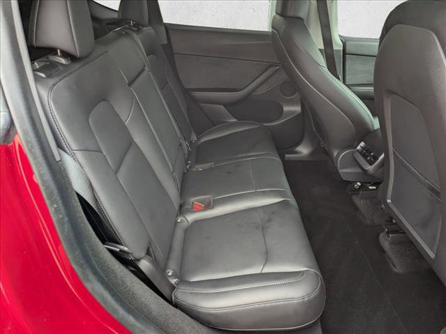 Used 2022 Tesla Model Y Long Range image 20