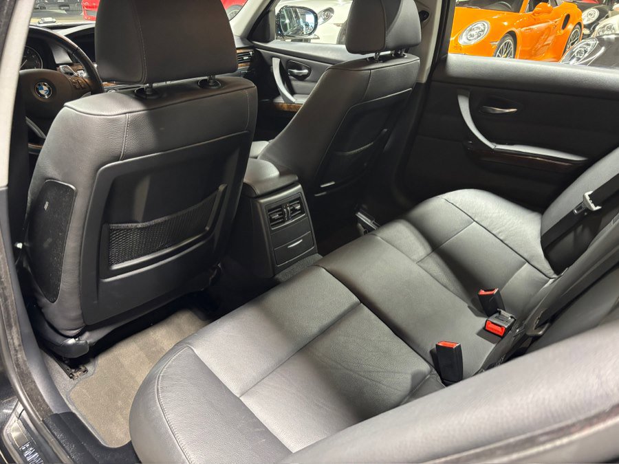 Used 2009 BMW 335i Sedan w/ Premium Pkg image 14