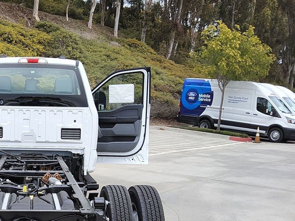 New 2025 Ford F550 2WD Regular Cab Super Duty image 24