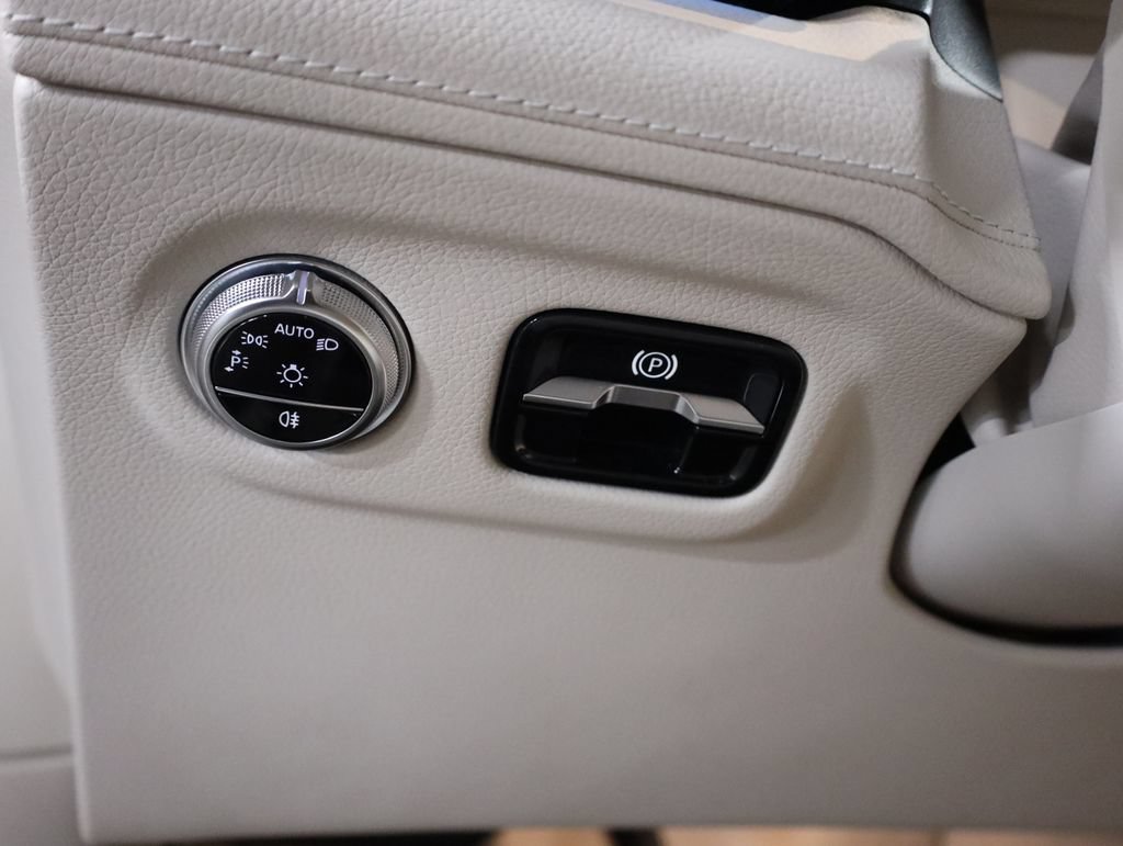 Certified 2023 Mercedes-Benz EQS 450+ 4MATIC SUV image 12