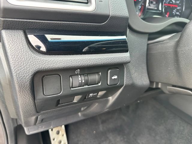 Used 2019 Subaru WRX STI AWD/4WD image 17