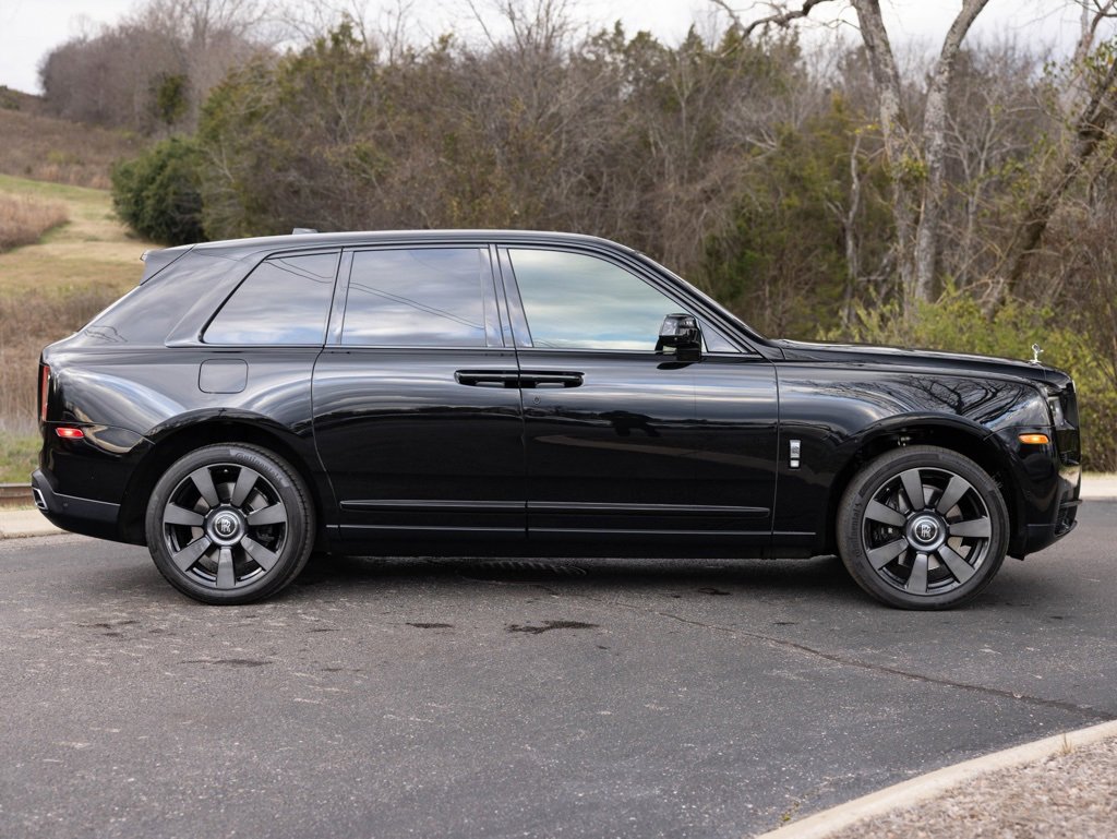 Used 2019 Rolls-Royce Cullinan image 11