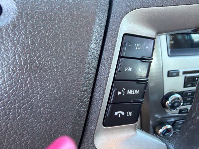 Used 2010 Ford Fusion SEL FWD image 17