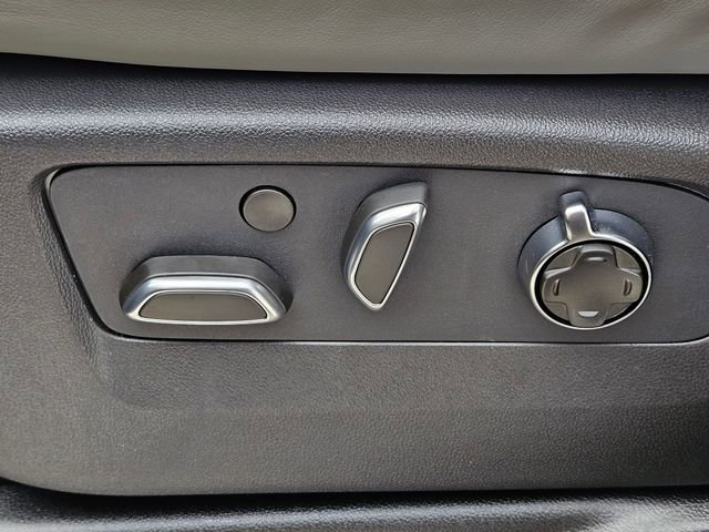 Certified 2026 Cadillac Escalade ESV Platinum Sport w/ LPO, ONYX Package AWD/4WD image 26