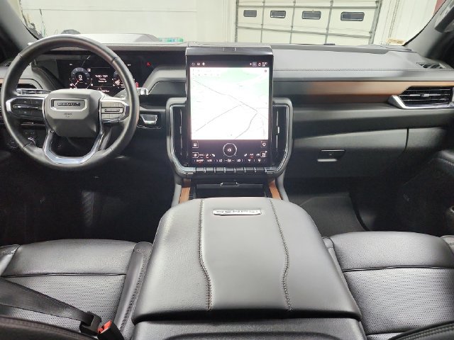Used 2025 GMC Yukon Denali AWD/4WD image 24