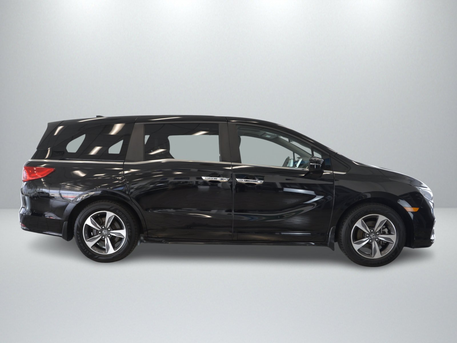 Used 2018 Honda Odyssey Touring image 6