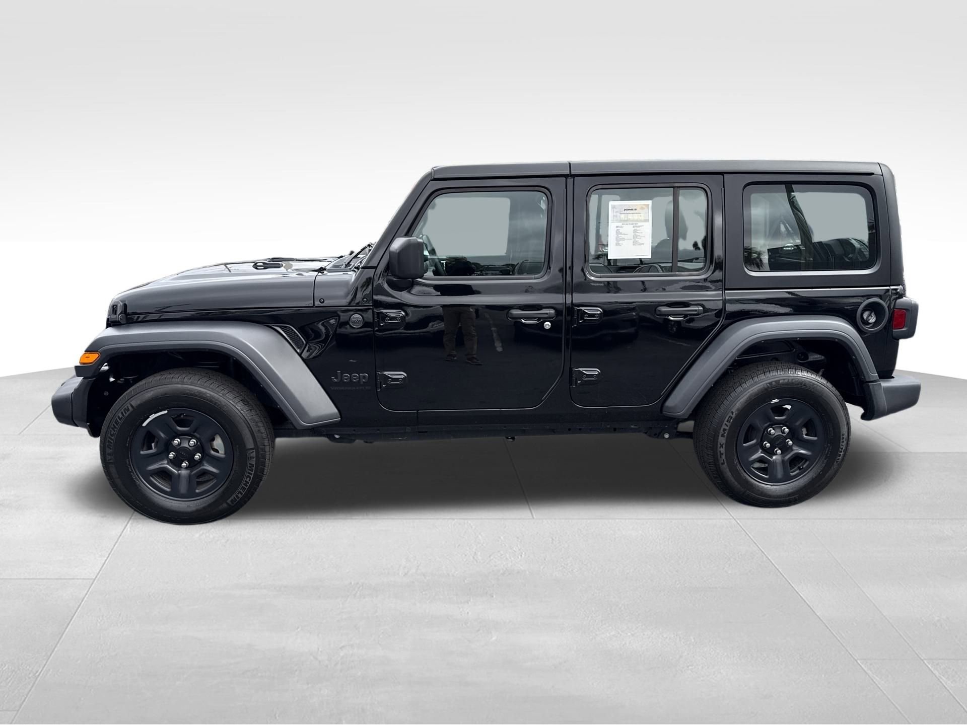 Used 2023 Jeep Wrangler Sport image 4