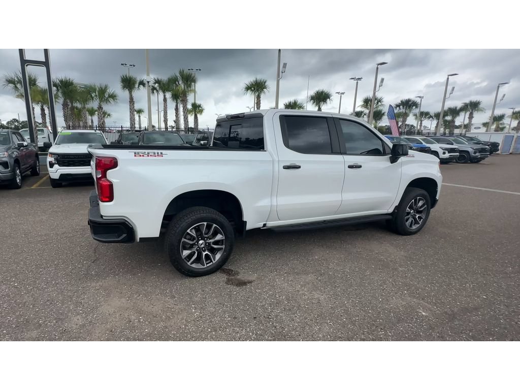 Used 2023 Chevrolet Silverado 1500 LT Trail Boss w/ Convenience Package II AWD/4WD image 2