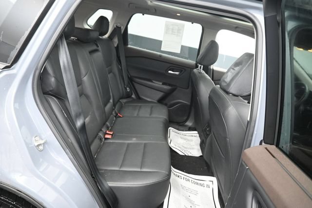 Used 2023 Nissan Rogue SV w/ SV Premium Package AWD/4WD image 8