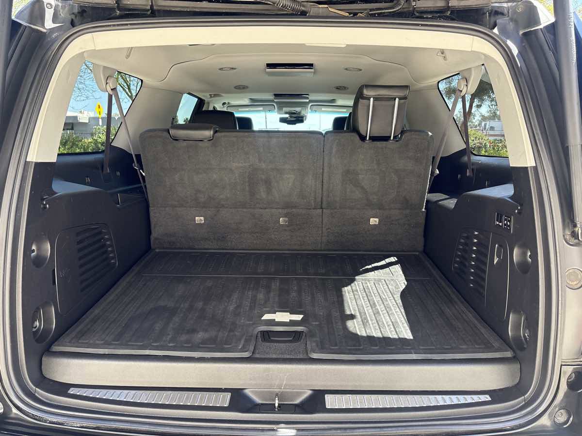 Used 2017 Chevrolet Suburban LT AWD/4WD image 10