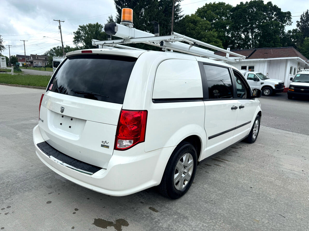 Used 2013 RAM C/V Tradesman image 4