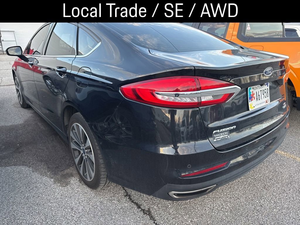 Used 2020 Ford Fusion SE image 4