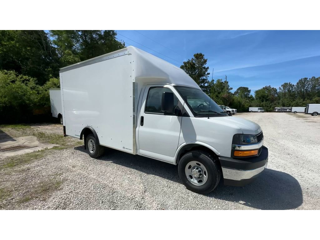 New 2025 Chevrolet Express 3500 w/ Power Convenience Package image 8