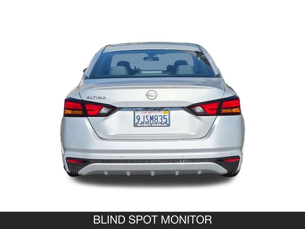 Used 2024 Nissan Altima 2.5 S FWD image 8