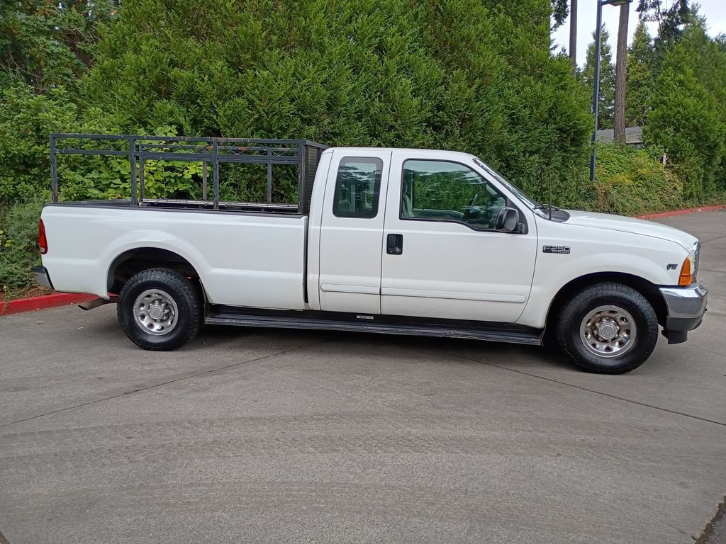 Used 2001 Ford F250 XL RWD image 3