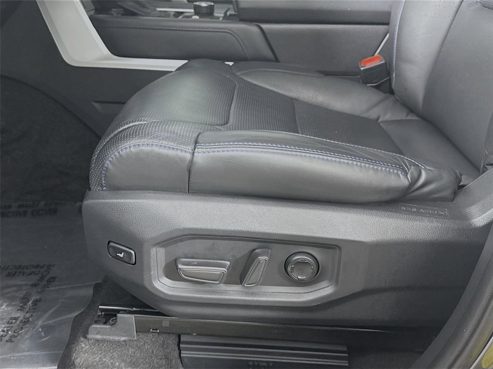 Used 2024 Toyota Tundra Platinum AWD/4WD image 34