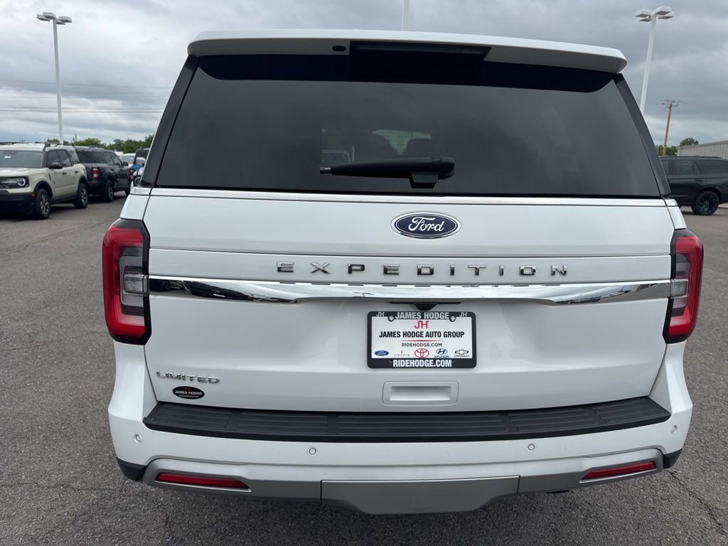 Used 2024 Ford Expedition Limited image 8