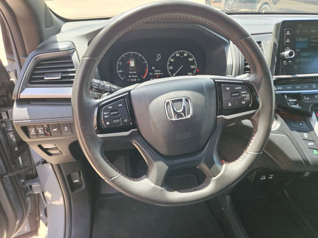 Used 2025 Honda Odyssey Sport-L image 18