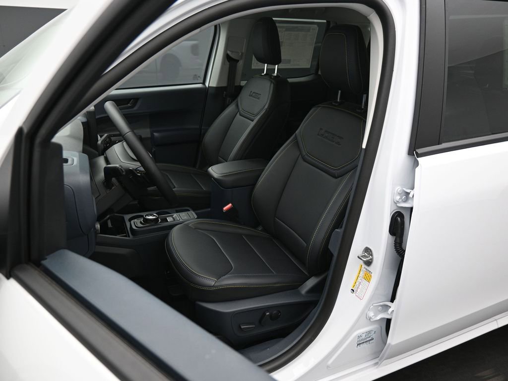 New 2025 Ford Maverick Lobo image 8