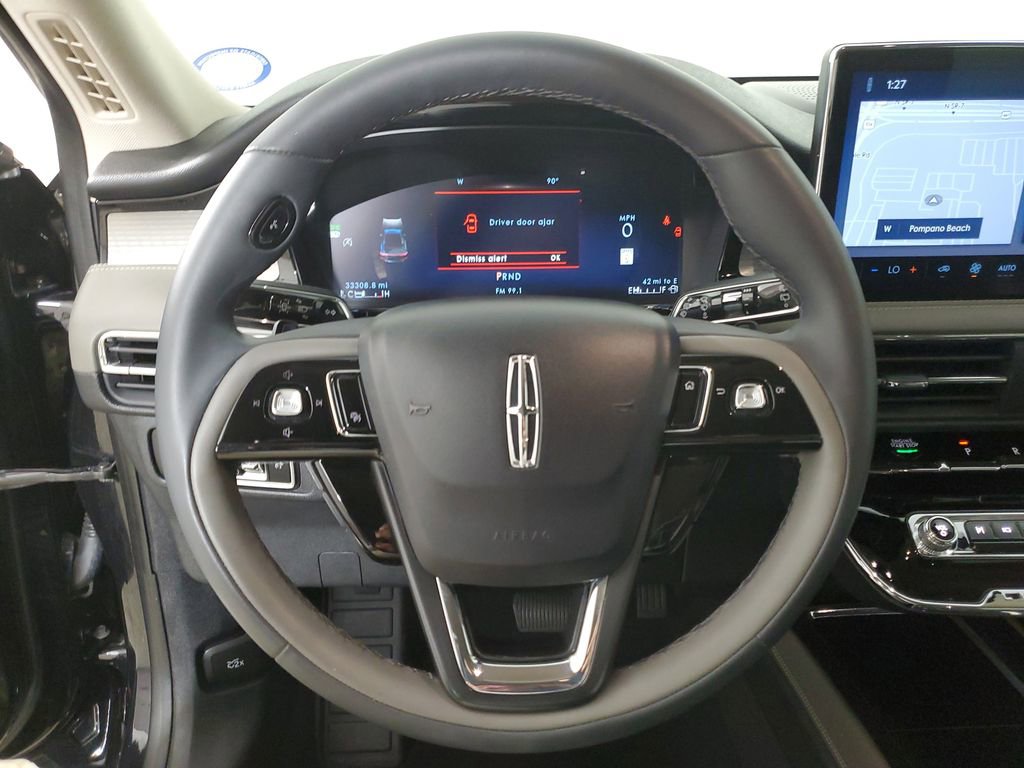 Certified 2023 Lincoln Corsair AWD image 23