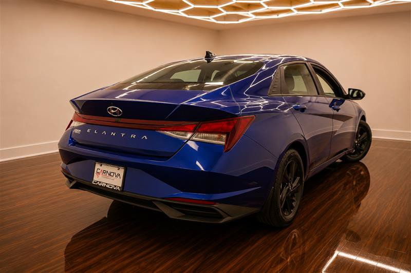 Used 2022 Hyundai Elantra SEL FWD image 4