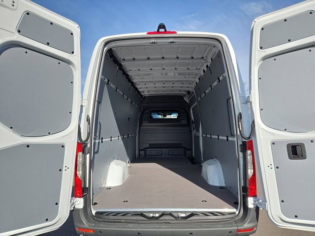New 2026 Mercedes-Benz Sprinter 2500 image 29
