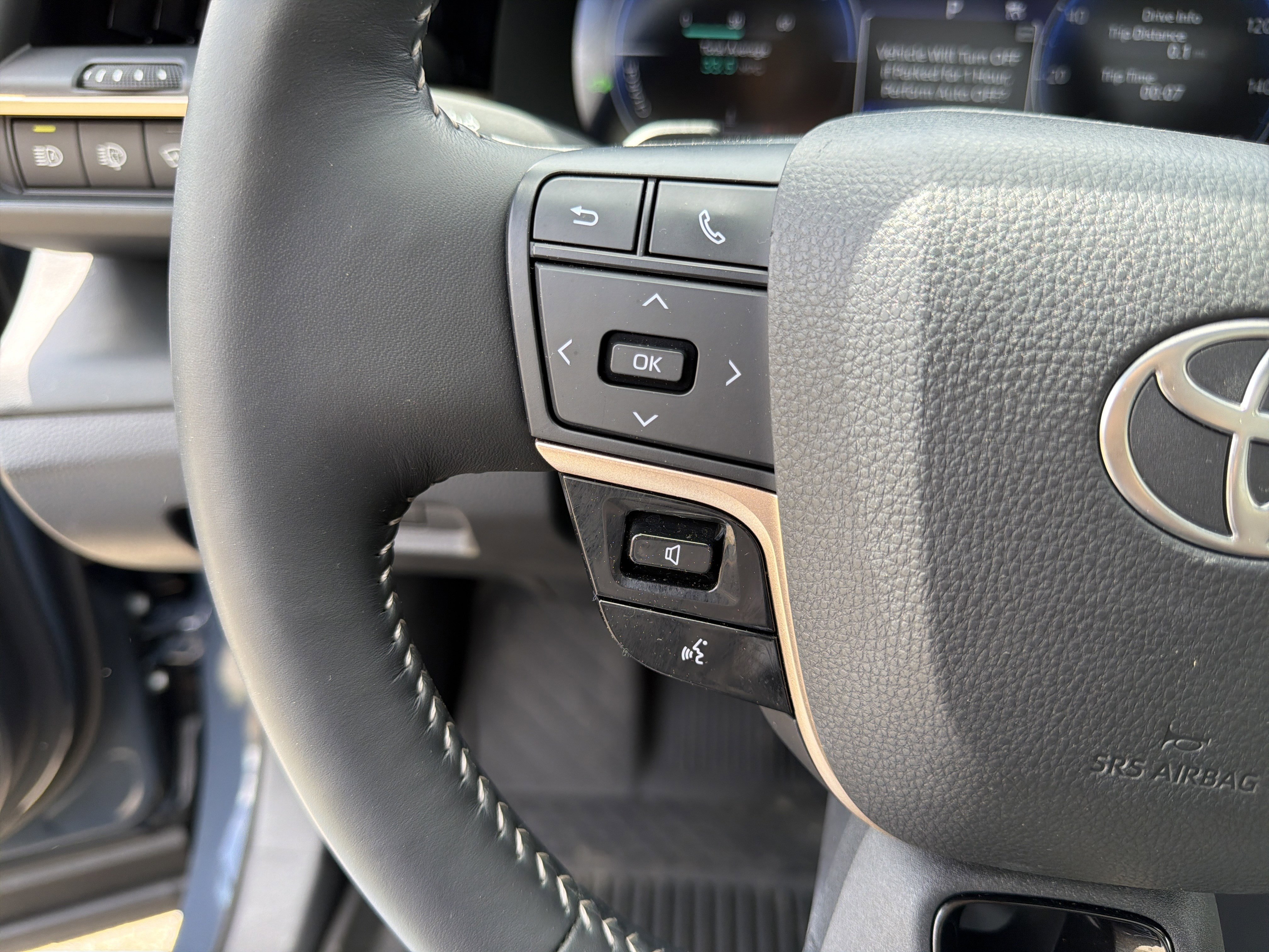 Used 2025 Toyota Crown Signia AWD/4WD image 25