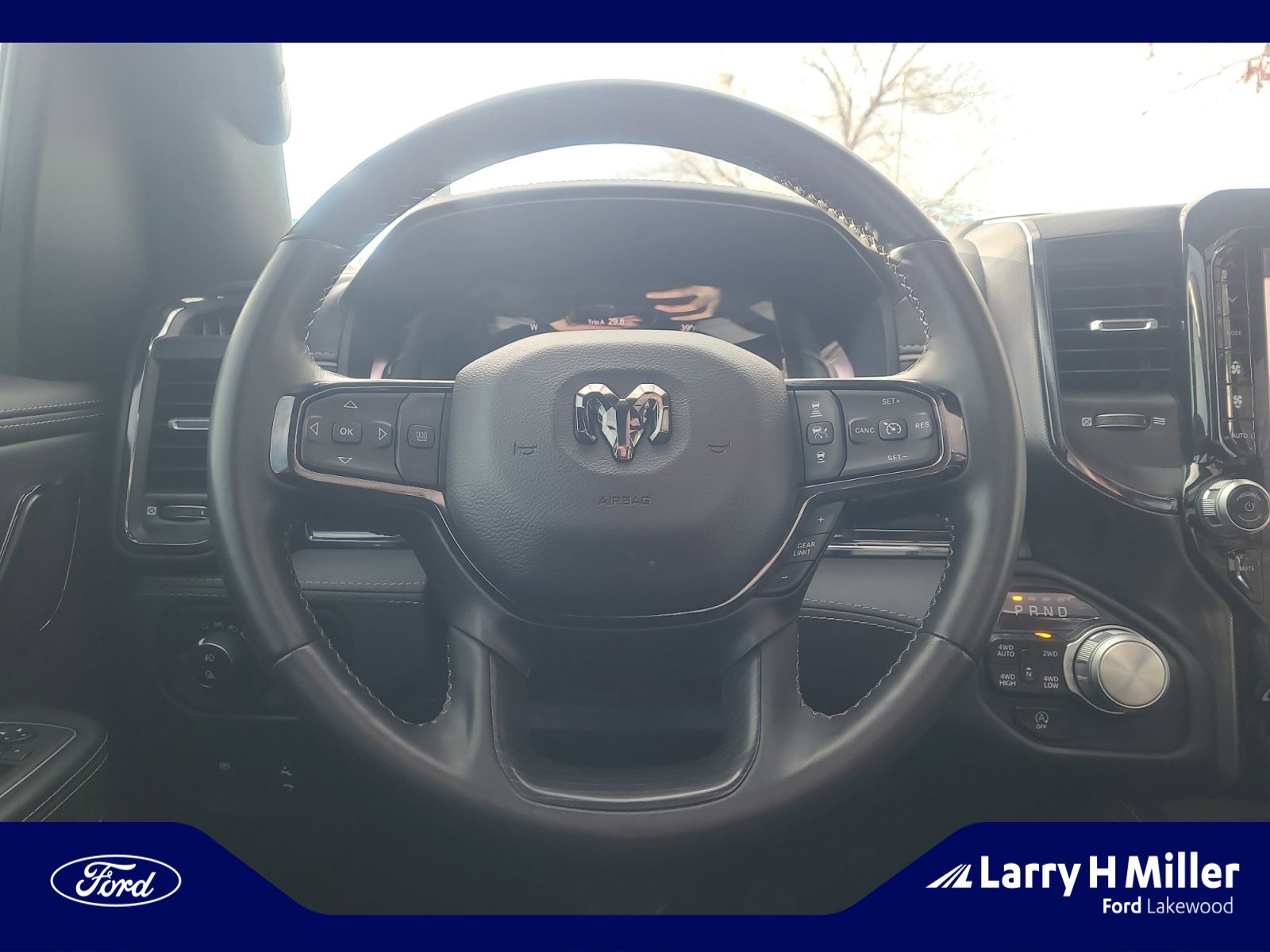 Used 2024 RAM 1500 Limited image 9