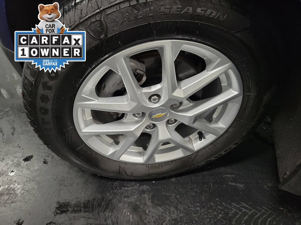 Used 2022 Chevrolet Equinox LS AWD/4WD image 13