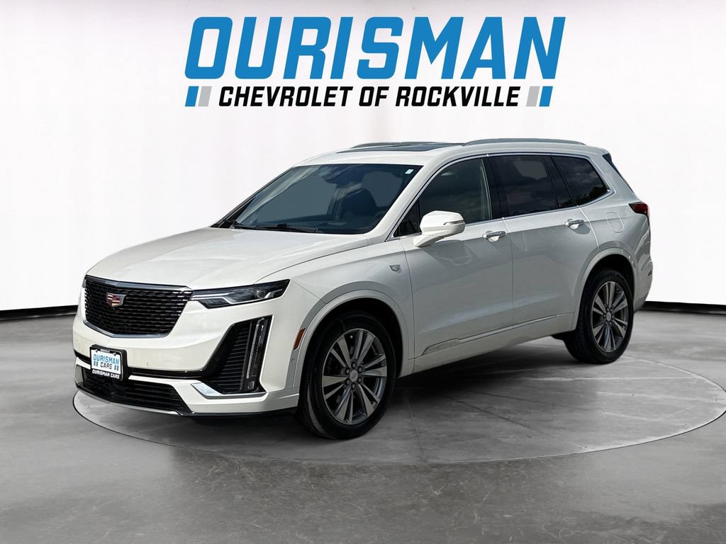 Used 2022 Cadillac XT6 Premium Luxury w/ Technology Package AWD/4WD image 2