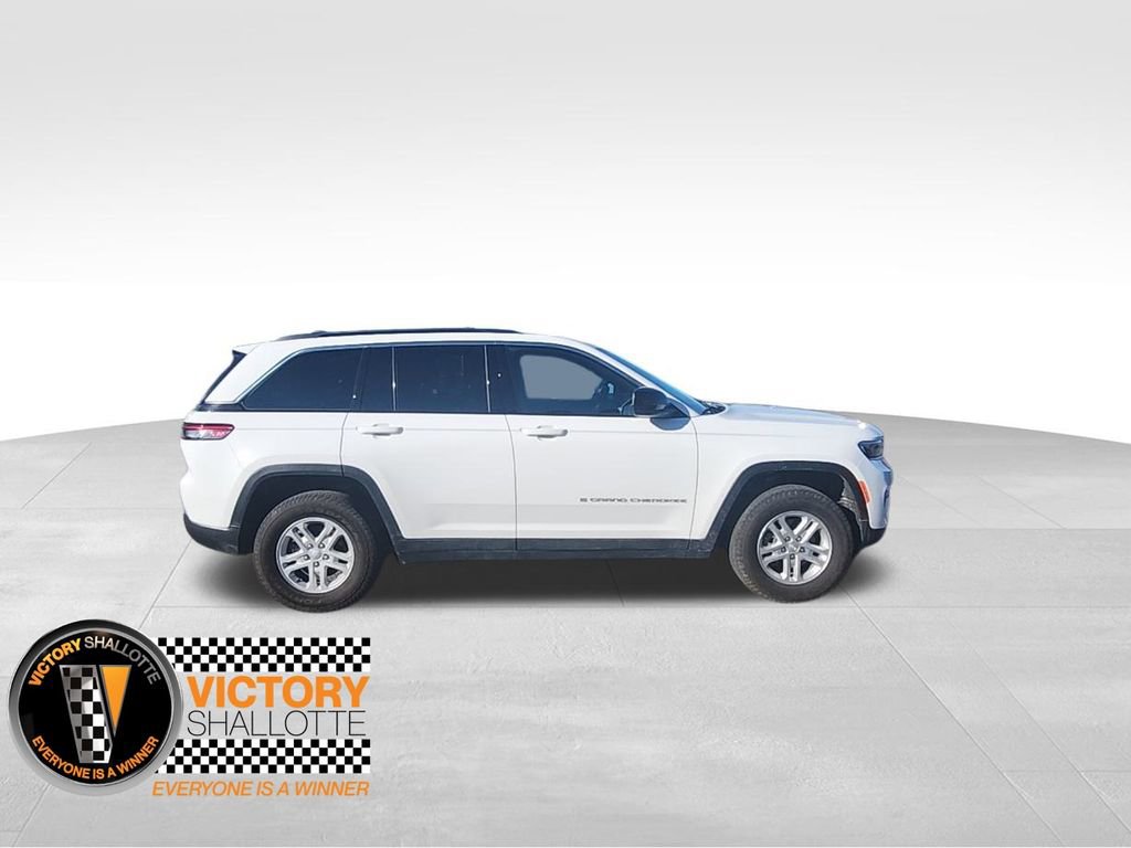 Certified 2025 Jeep Grand Cherokee Laredo image 26