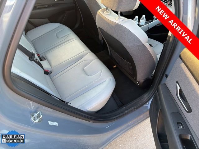 Used 2021 Hyundai Elantra Limited image 12