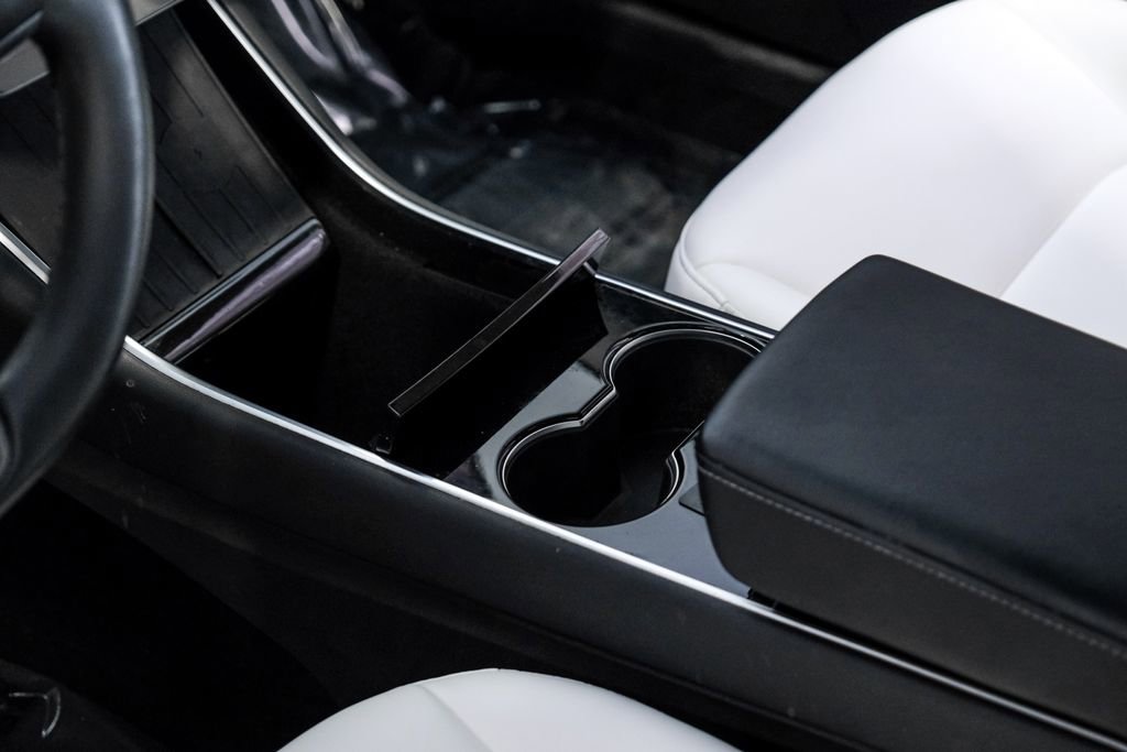 Used 2018 Tesla Model 3 Performance image 30